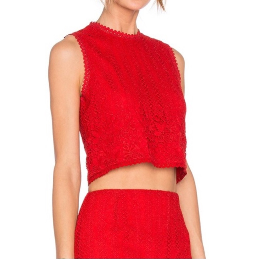 Lovers + Friends Elegant Red Lace Sleeveless Top size Large